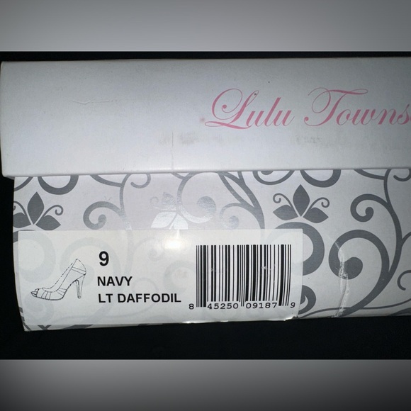 NWT Lulu Townsend Silk High Heeled Shoe in Navy Blue SIZE 9 - Picture 6 of 7